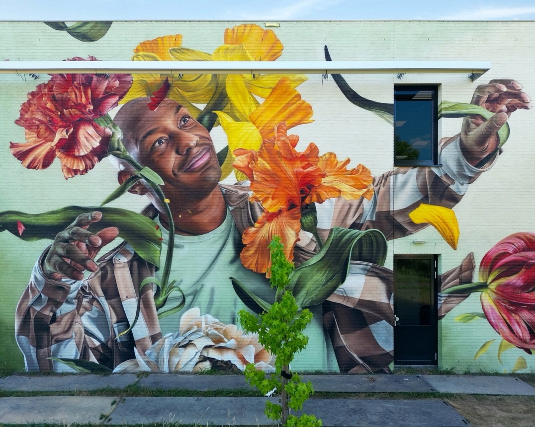 Flourisoul mural by Studio Giftig on Bloeij’s building in Helmond, Netherlands.